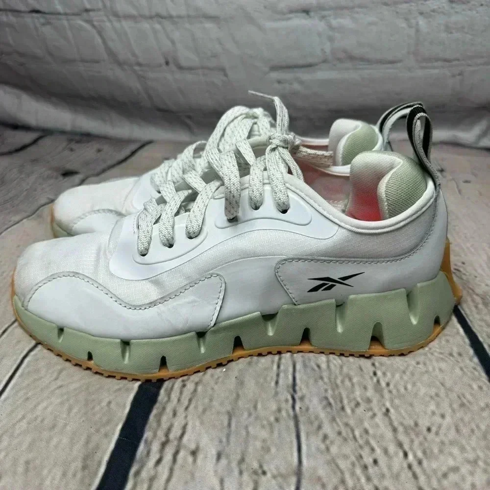Reebok Zig Dynanica Women's Running Shoes White/Green size 8.5